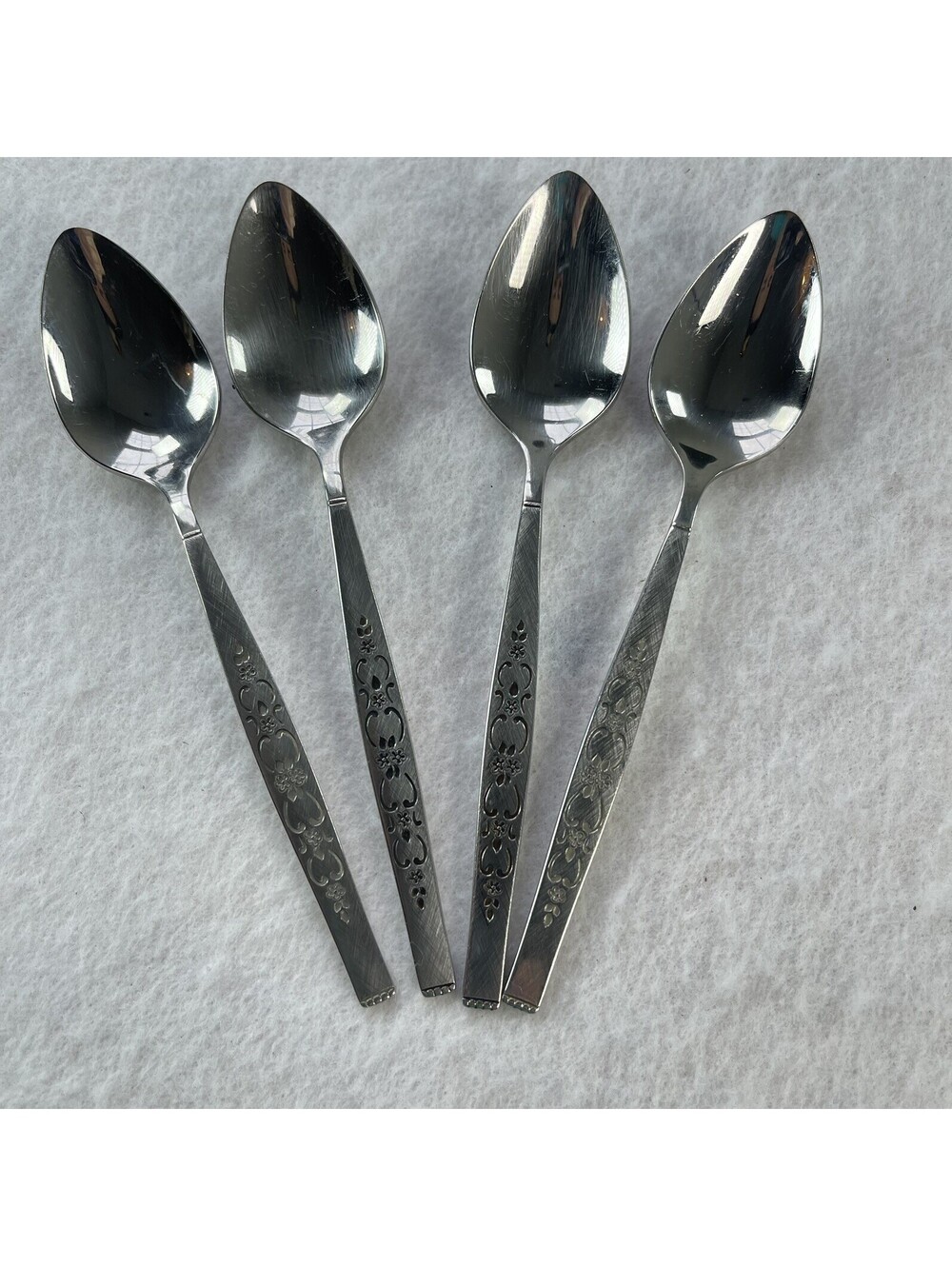 Oneida Spanada set of 4 Spoons Wm A Rogers Stainless USA silverware flatware